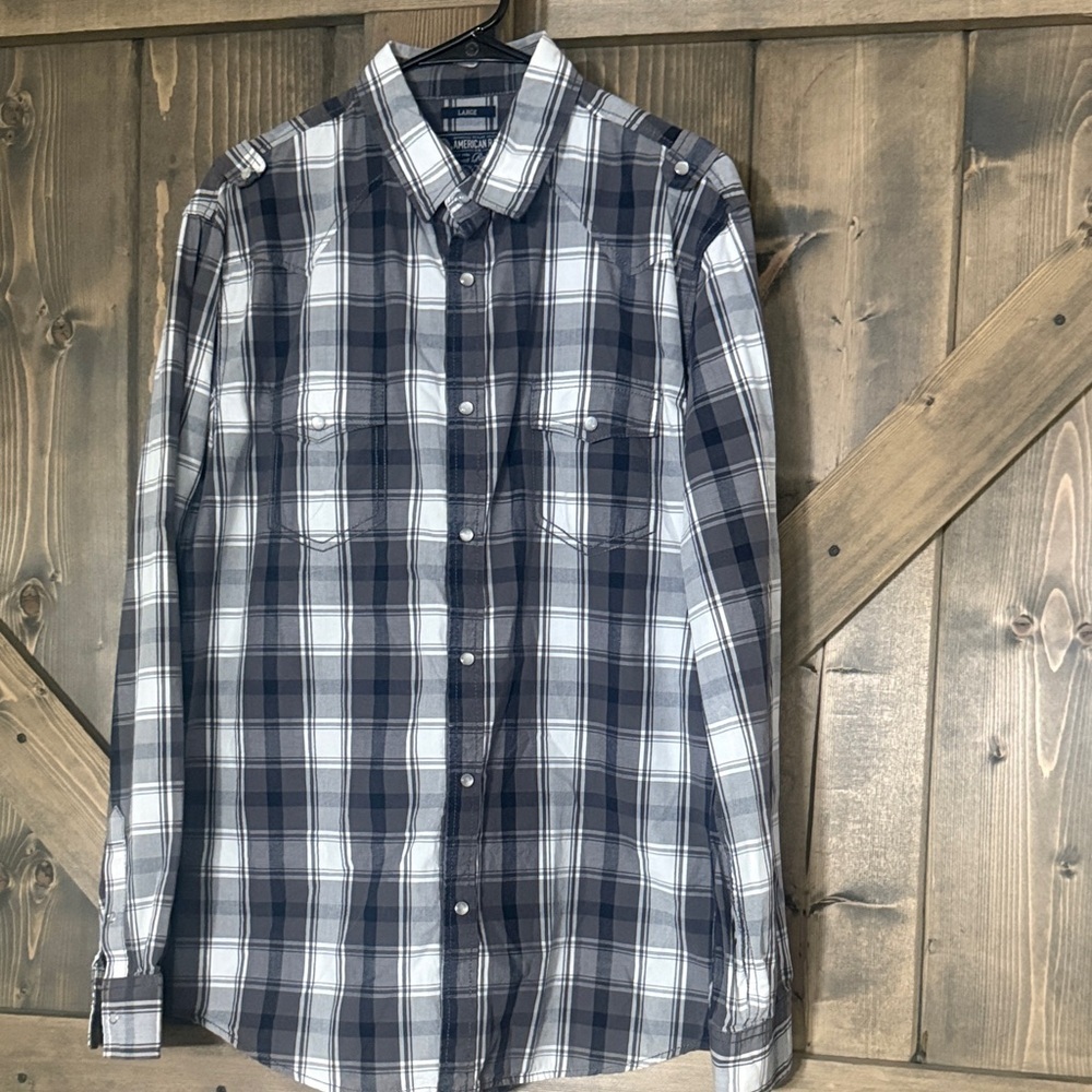 American Rag Blue and White Checkered Button Down Shirt